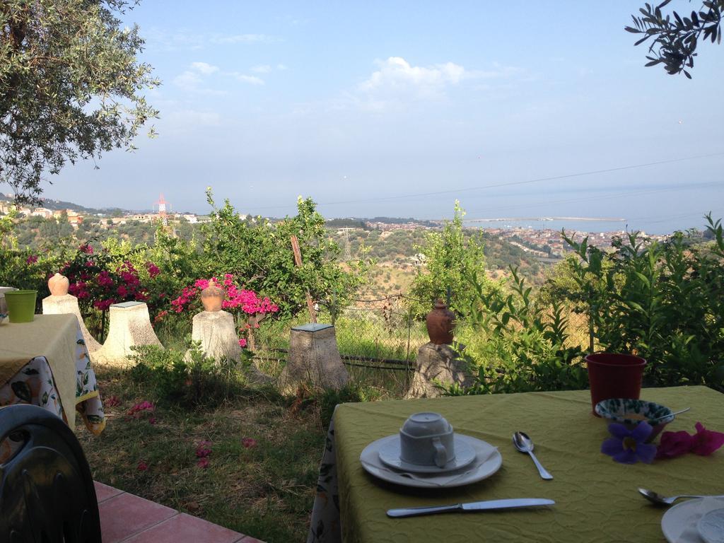 西西里花园酒店 圣亚加塔·迪·米利特 外观 照片